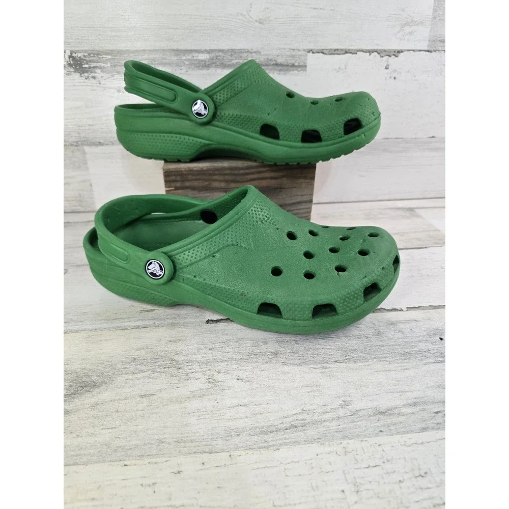 Crocs Classic Clog Green Mens 6-7 Womens 8-9 Slip on Comfort Water Shoes